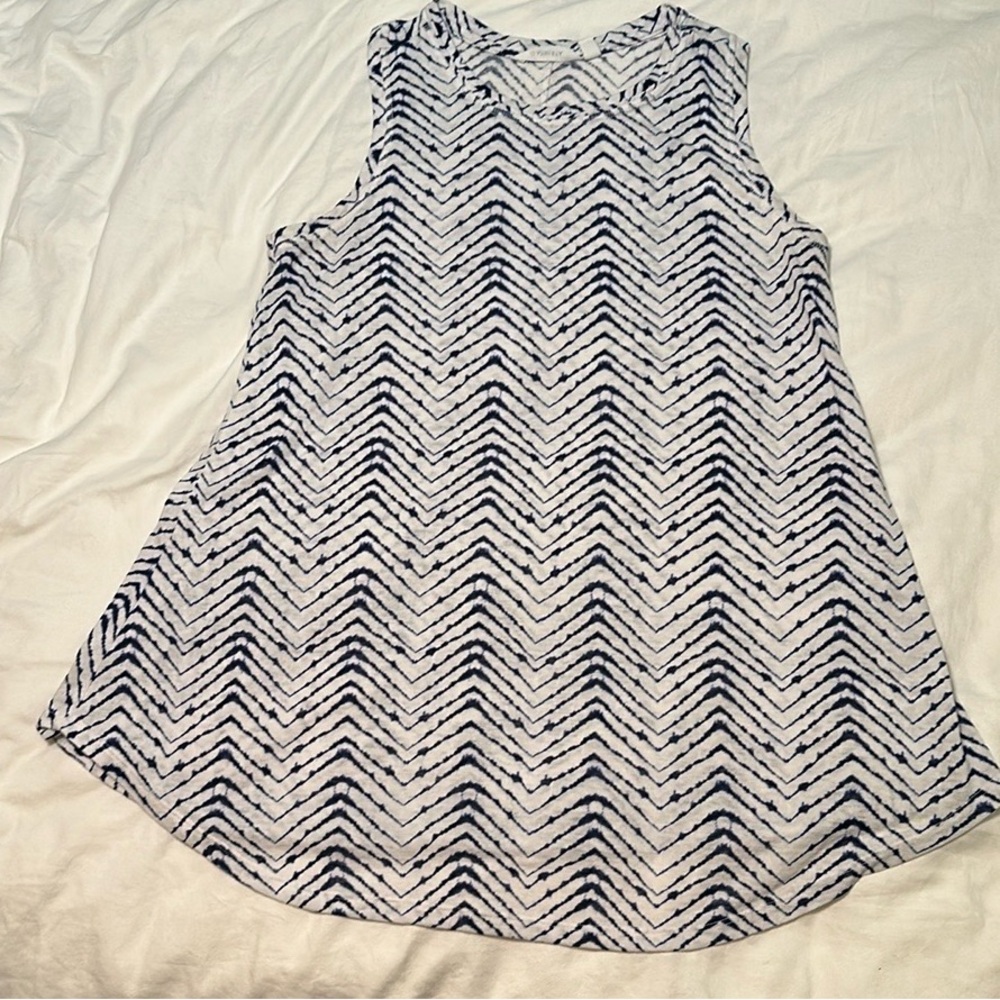 Athleta White and Blue Relaxed Sleeveless Tank Top